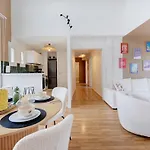 Loft Au Coeur Des Halles -parking Prive - Wifi