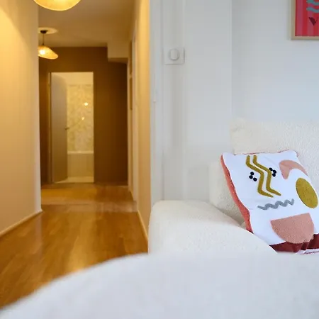 Loft Au Coeur Des Halles -parking Prive - Wifi *