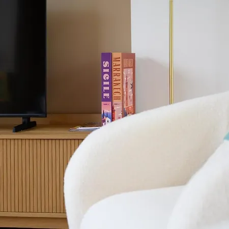Loft Au Coeur Des Halles -parking Prive - Wifi *