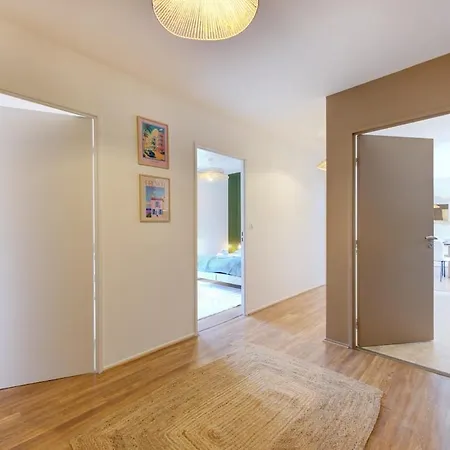 Loft Au Coeur Des Halles -parking Prive - Wifi 아파트 *