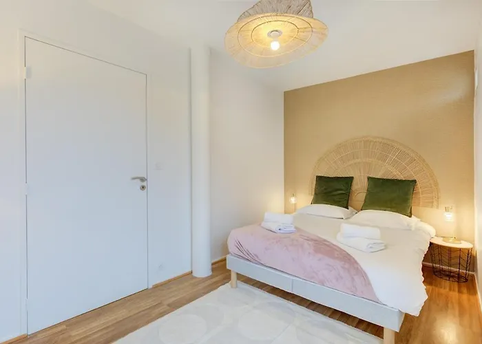 Loft Au Coeur Des Halles -parking Privé - Wifi