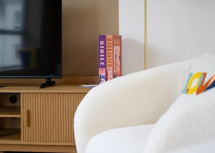 Loft Au Coeur Des Halles -parking Privé - Wifi *