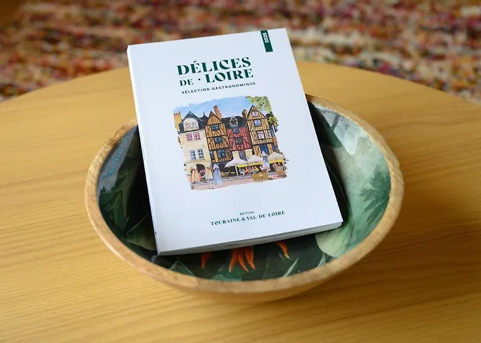 Loft Au Coeur Des Halles -parking Prive - Wifi *