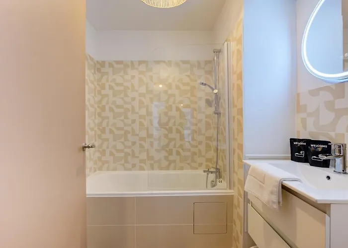 Loft Au Coeur Des Halles -parking Prive - Wifi 투르