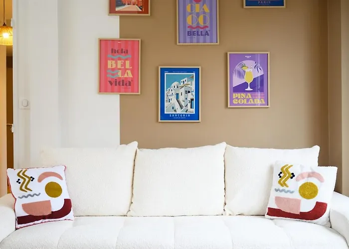 Loft Au Coeur Des Halles -parking Prive - Wifi 아파트 *