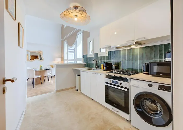 Appartement Loft Au Coeur Des Halles -parking Privé - Wifi *