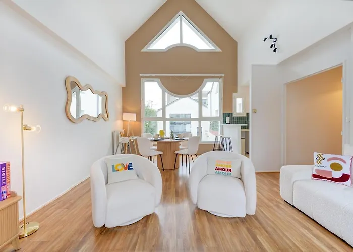 아파트 Loft Au Coeur Des Halles -parking Prive - Wifi