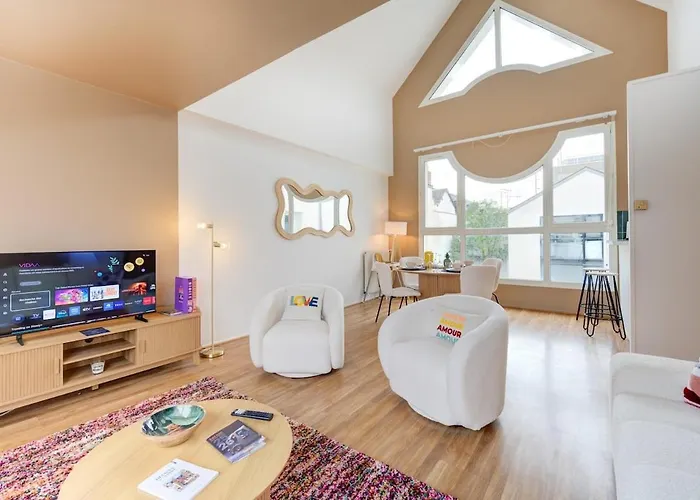 Appartement Loft Au Coeur Des Halles -parking Privé - Wifi *